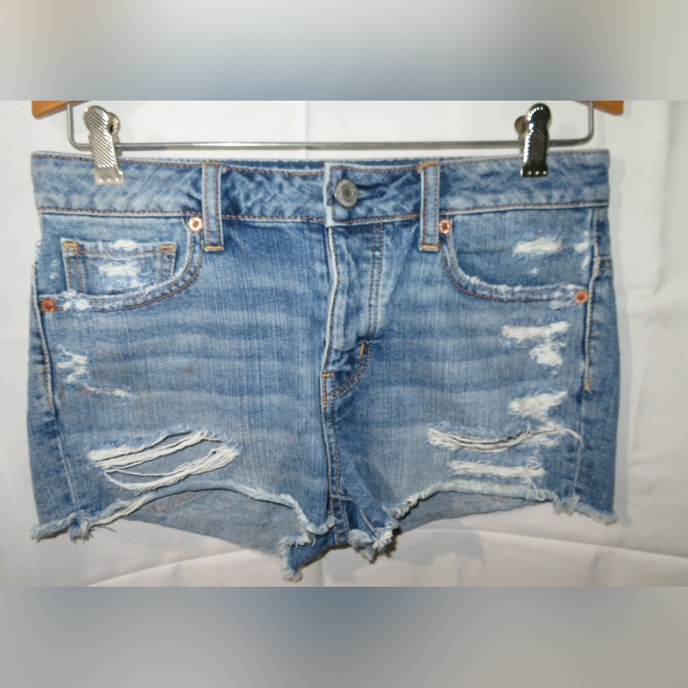 Medium Wash American Eagle Button Fly Jean Shorts Size 4